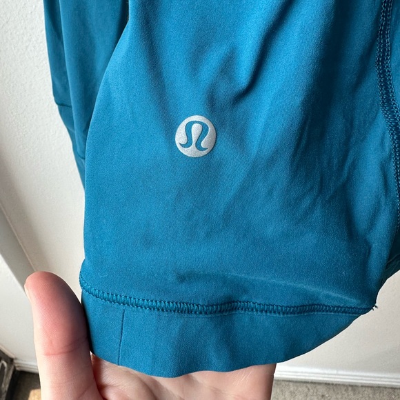 NWOT Lululemon Long Sleeve Blue/Teal Top Size 8 - Picture 5 of 7